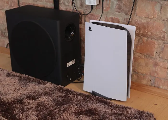 Mini Cinema & Movie Studio With Ps5