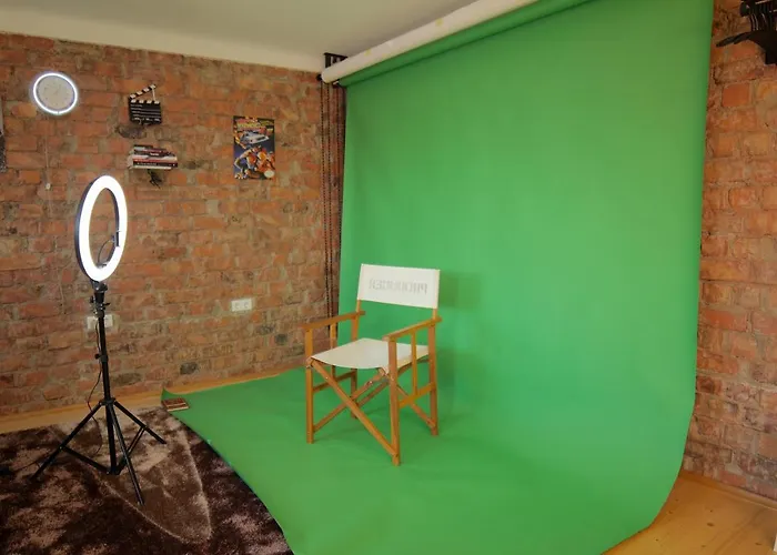 Mini Cinema & Movie Studio With Ps5
